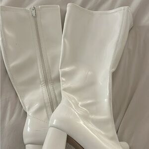 Elegant White Women's Boots